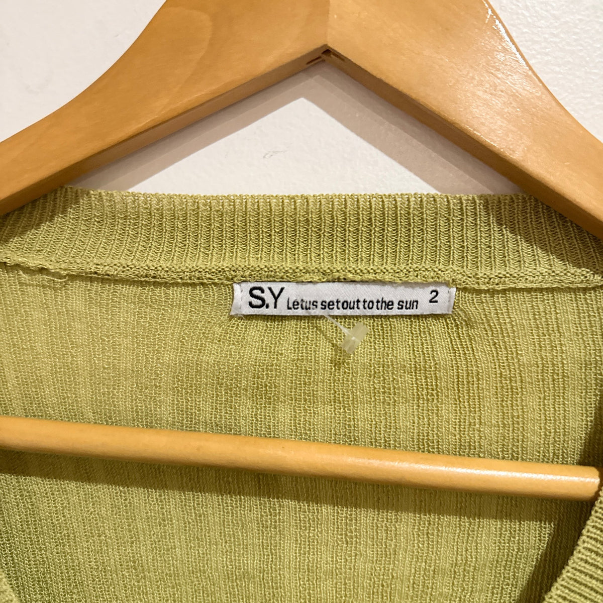 S.Y Size 2 Ribbed Knit Cropped Cardigan