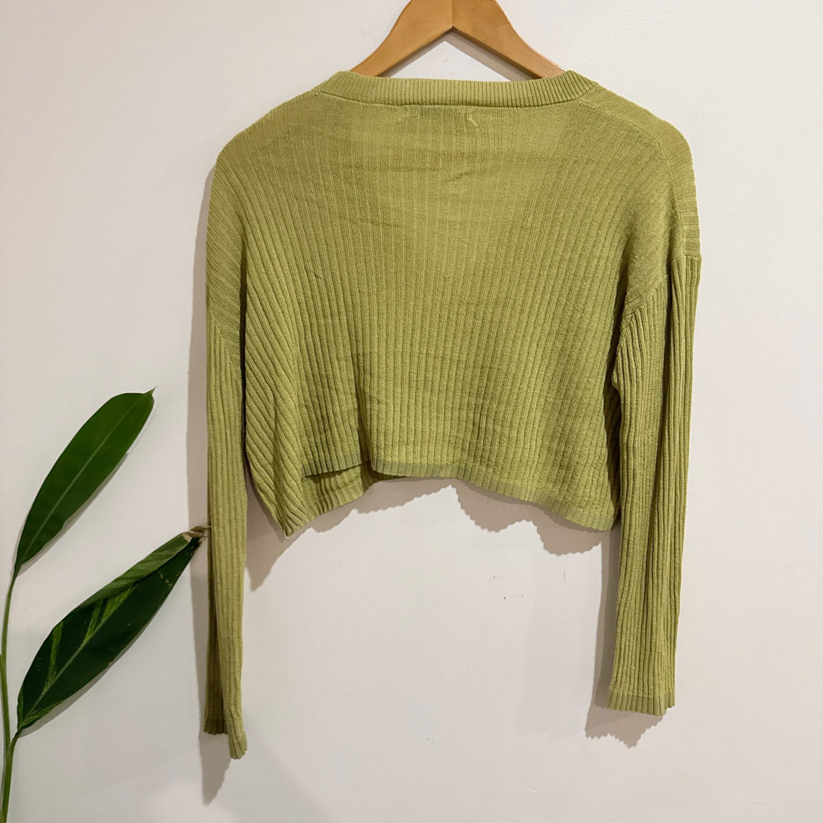 S.Y Size 2 Ribbed Knit Cropped Cardigan