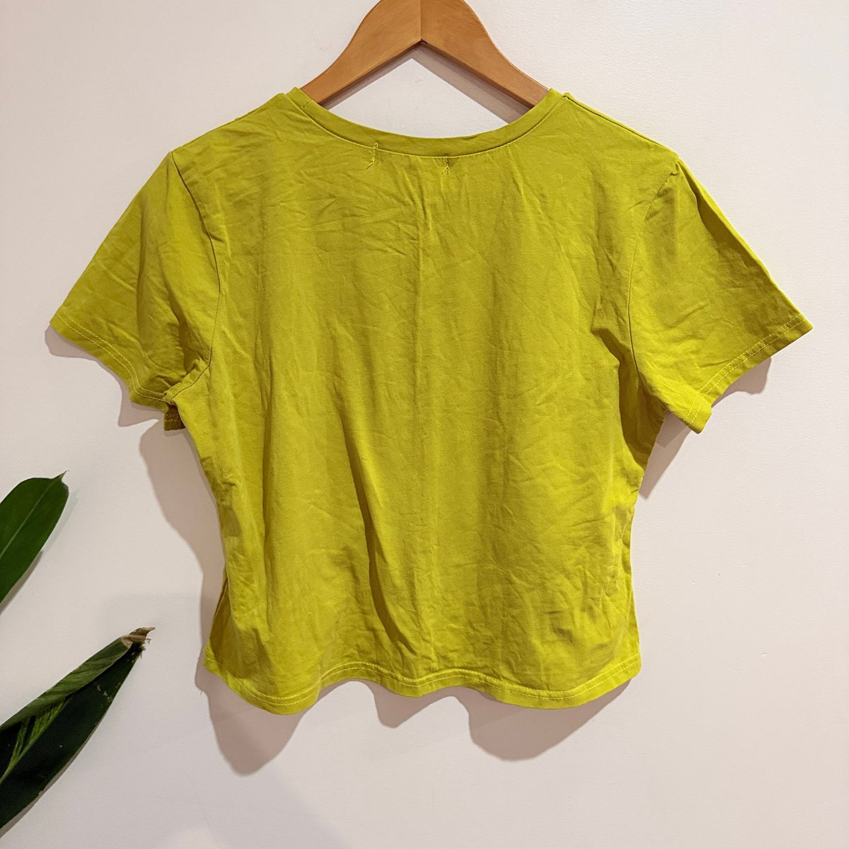 Hena Lime Green Cropped T-Shirt Size 16