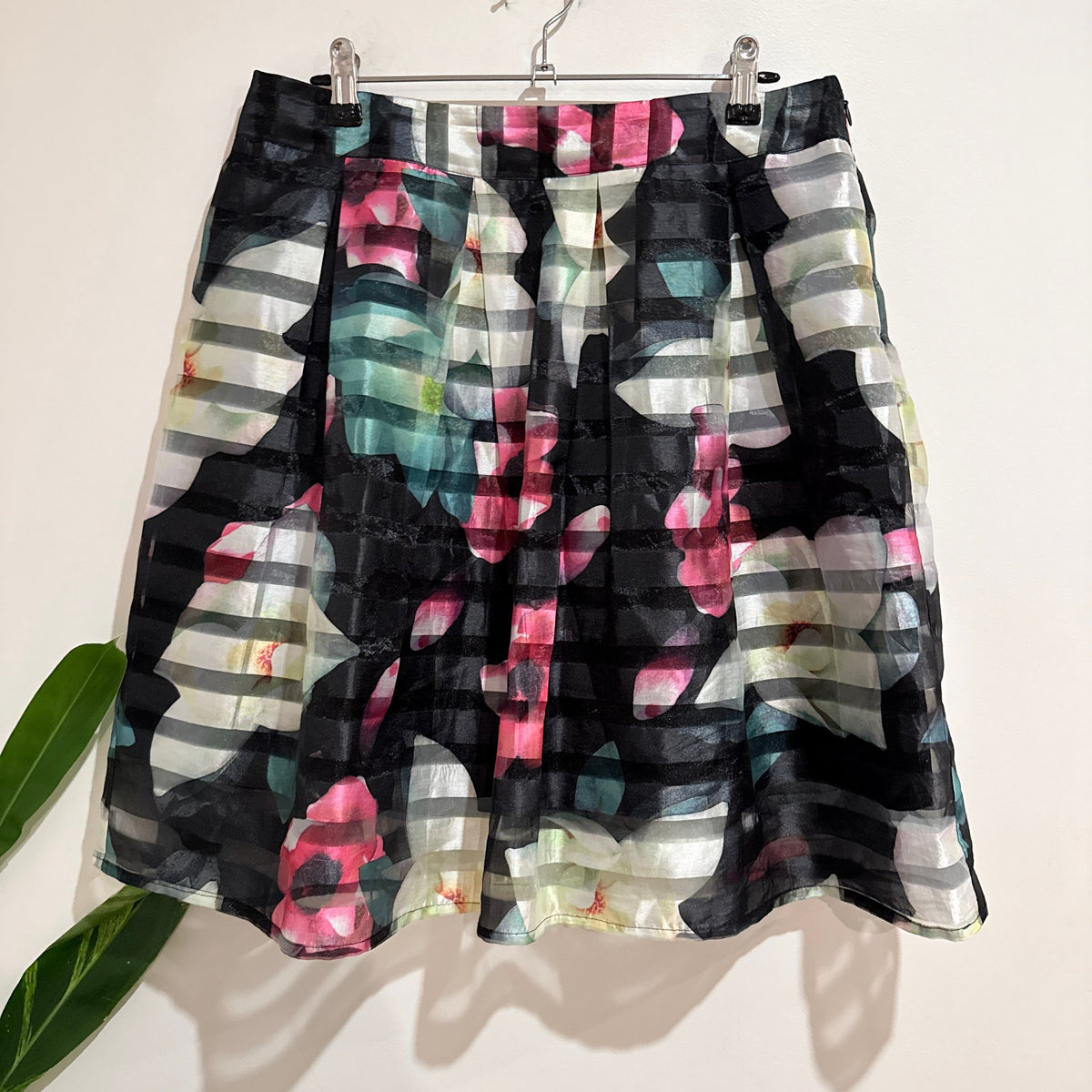 Dotti Black Floral & Sheer Stripe Shorts Size 14