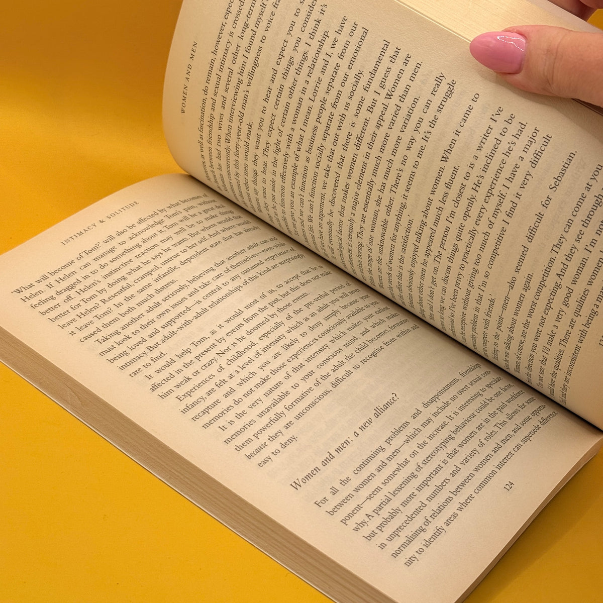 Intimacy & Solitude: Balancing Closeness and Independence by Stephanie Dowrick
