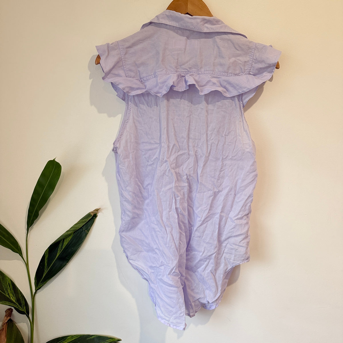 Ruby Size 6 Pintuck Ruffle Cap Sleeve Button Up Shirt