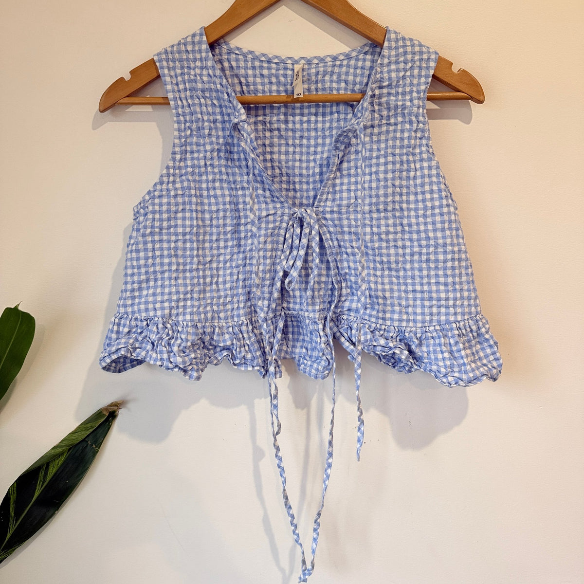 Huffer Size 10 Gingham Tie Front Ruffle Hem Crop Top