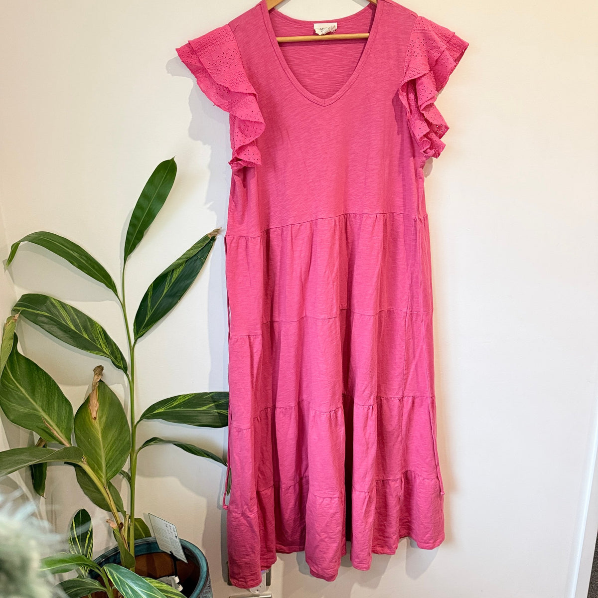 Studio Curve Size XL Broderie Flutter Sleeve Tiered Midi Dress