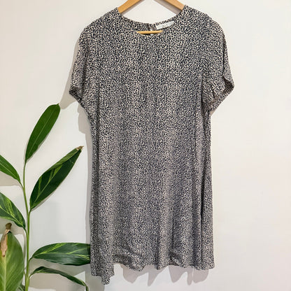 Max Size 12 Leopard Print Short Sleeve Shift Dress