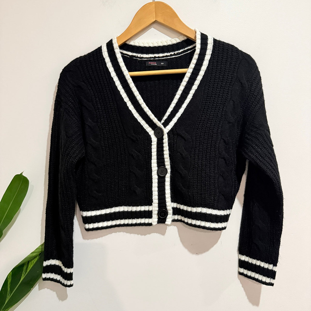 Marisa Atitude Size XS Cable Knit Cropped Cardigan