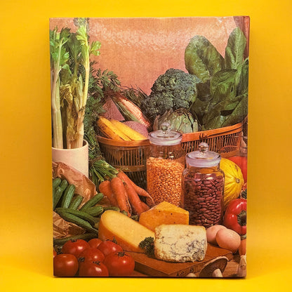 Weight Watchers Cookbook: Over 250 New Recipes by Weight Watchers (1978)