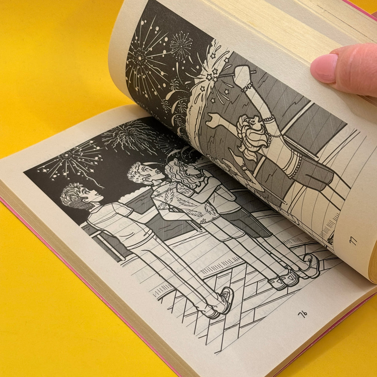 Dork Diaries: Spectacular Superstar by Rachel Renée Russell