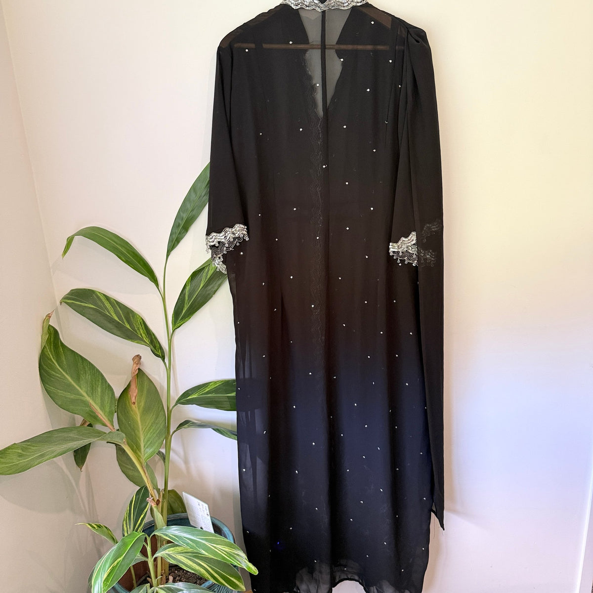 Brand Unknown Size U/Arm to U/Arm 65cm Embellished Chiffon Open Front Kaftan