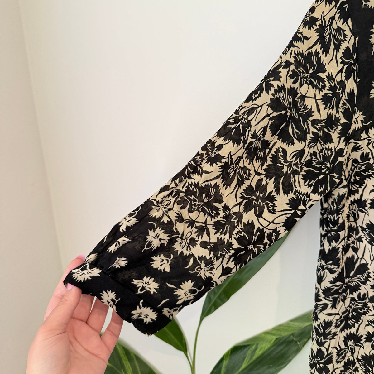 Carlson Size U/Arm to U/Arm 47cm Floral Print Shift Dress