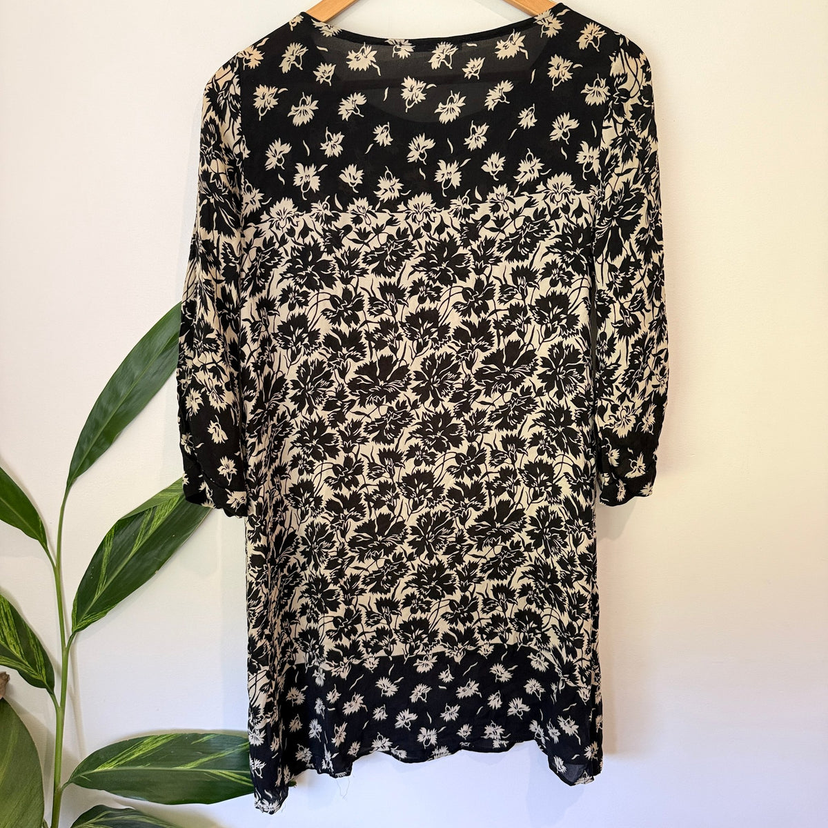 Carlson Size U/Arm to U/Arm 47cm Floral Print Shift Dress