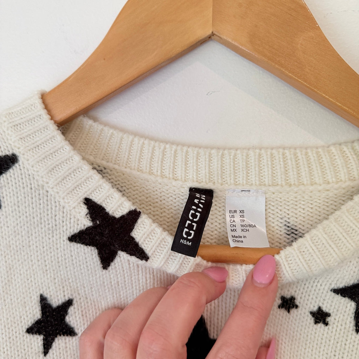 H&M Divided Size XS Star Print Knit Crop Jumper