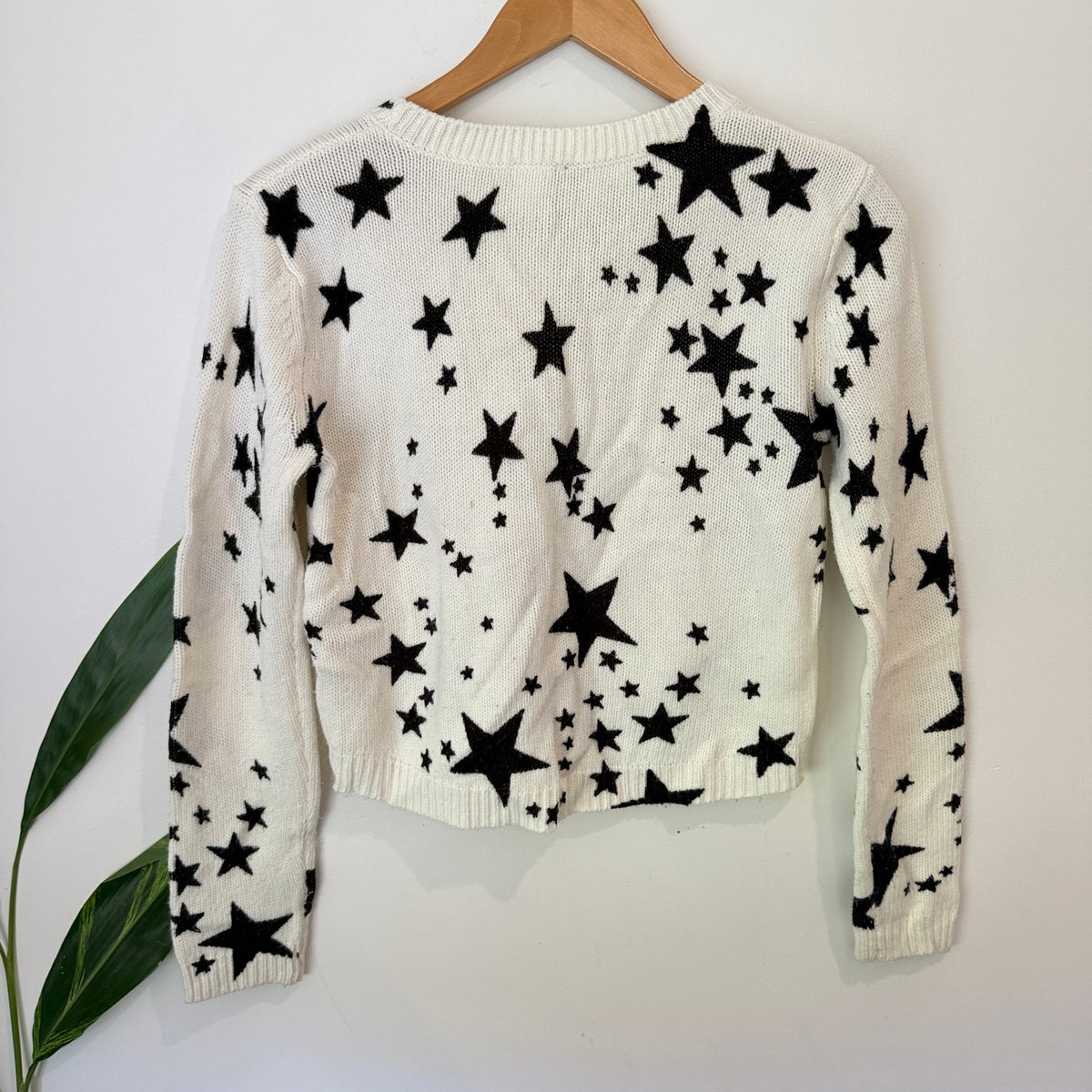 H&M Divided Size XS Star Print Knit Crop Jumper
