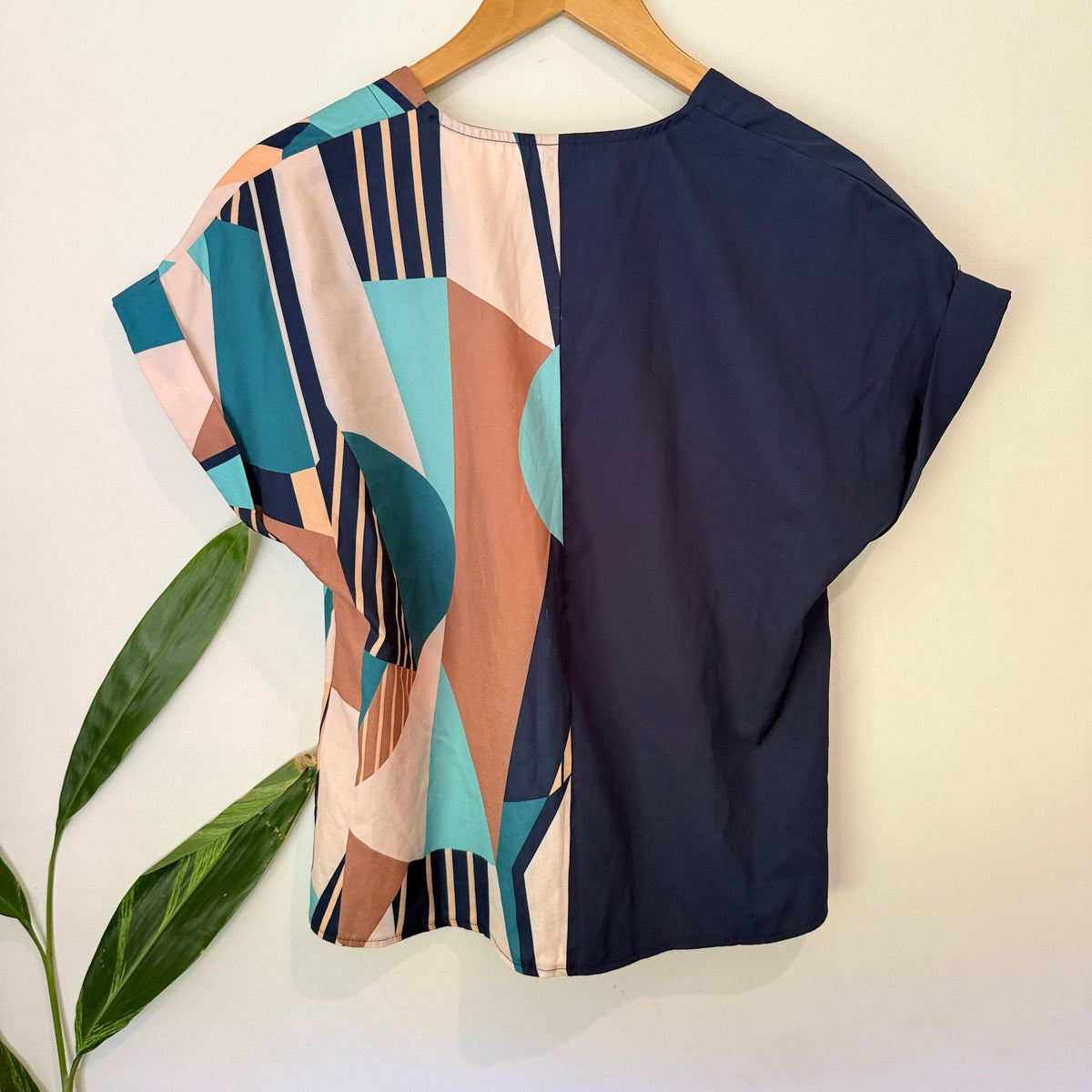 SHEIN Size S Geometric Print Button Front Top