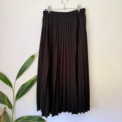 Ivy + Jack Size 10 Pleated Elastic Waist Midi Skirt