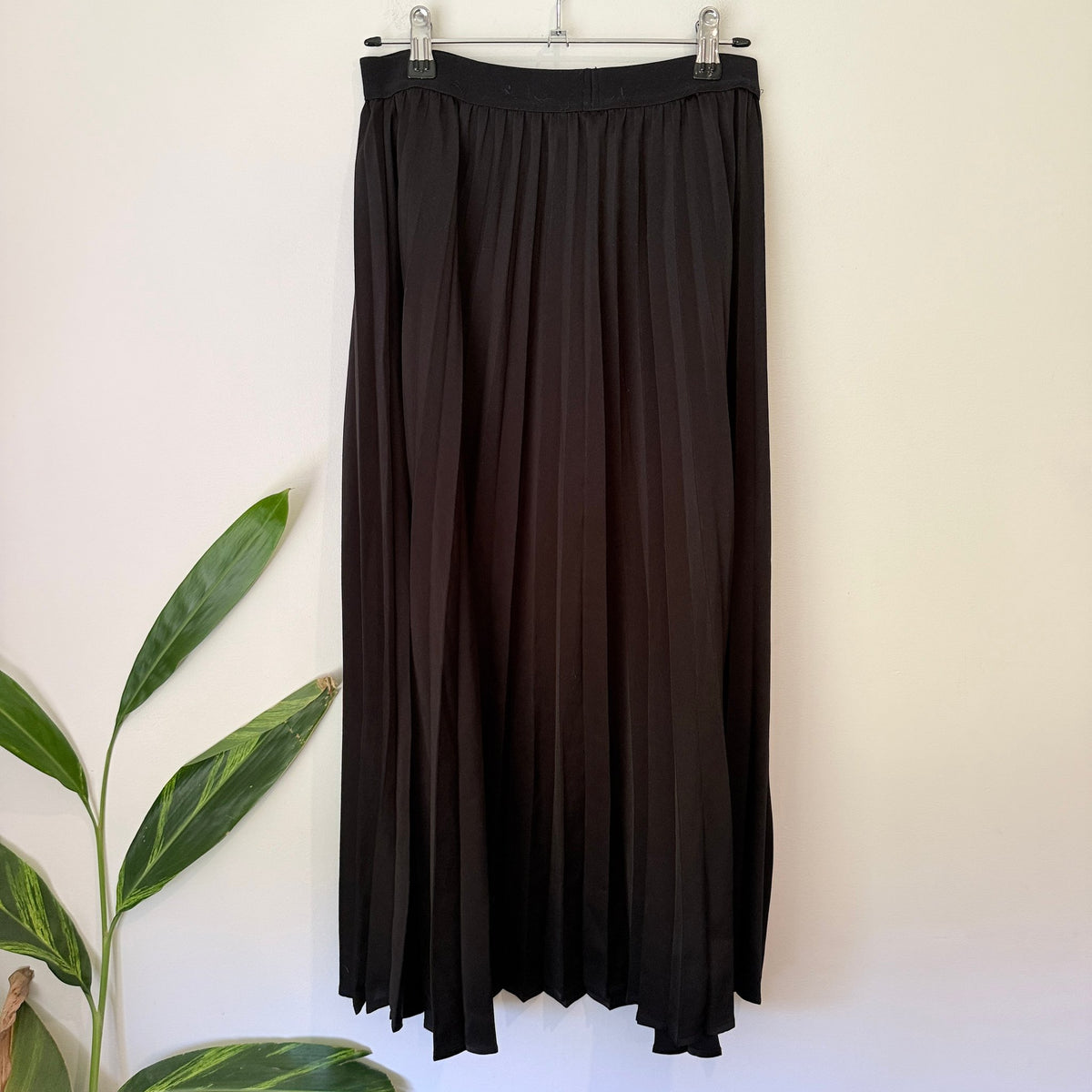 Ivy + Jack Size 10 Pleated Elastic Waist Midi Skirt