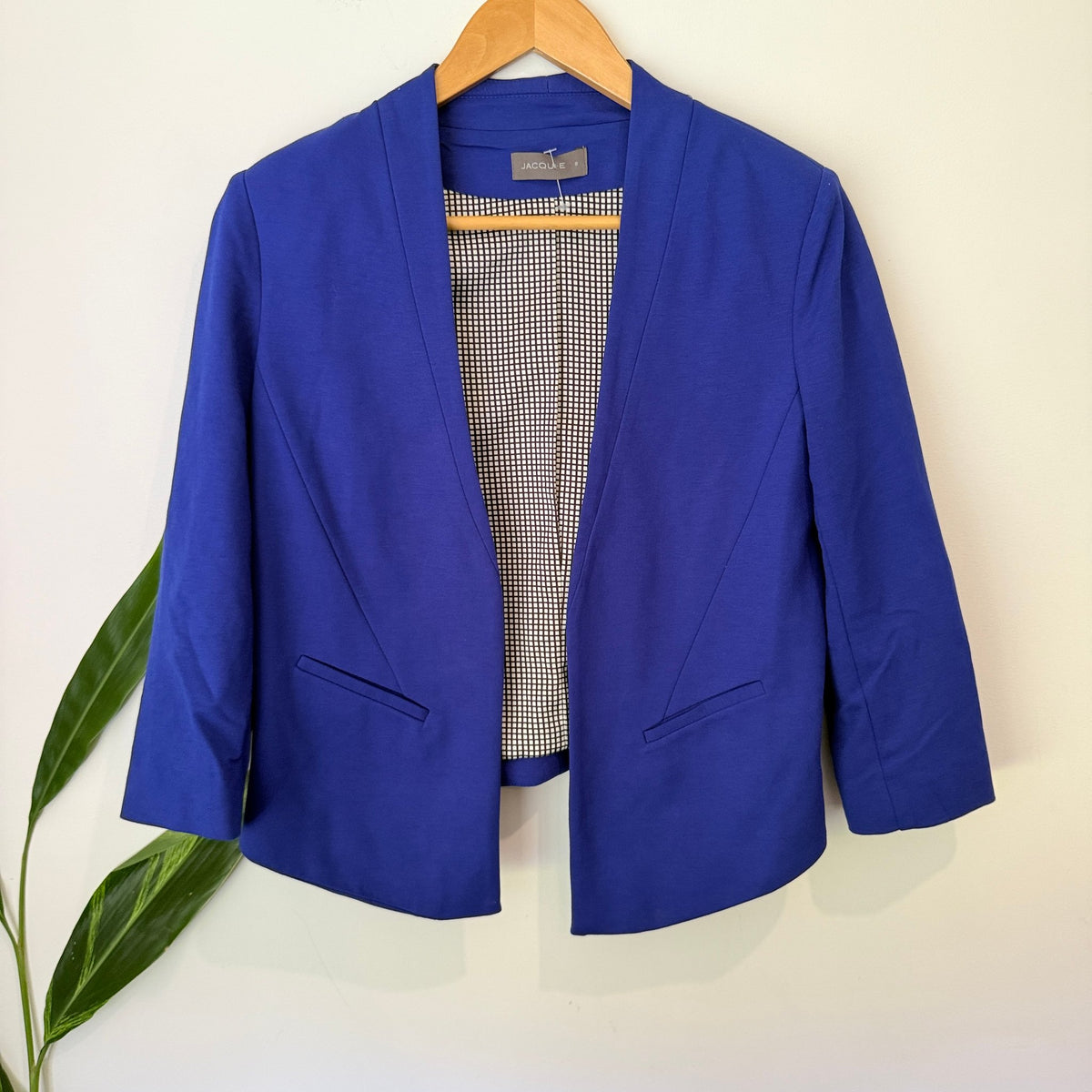 Jacqui E Size S Collarless Cropped Blazer