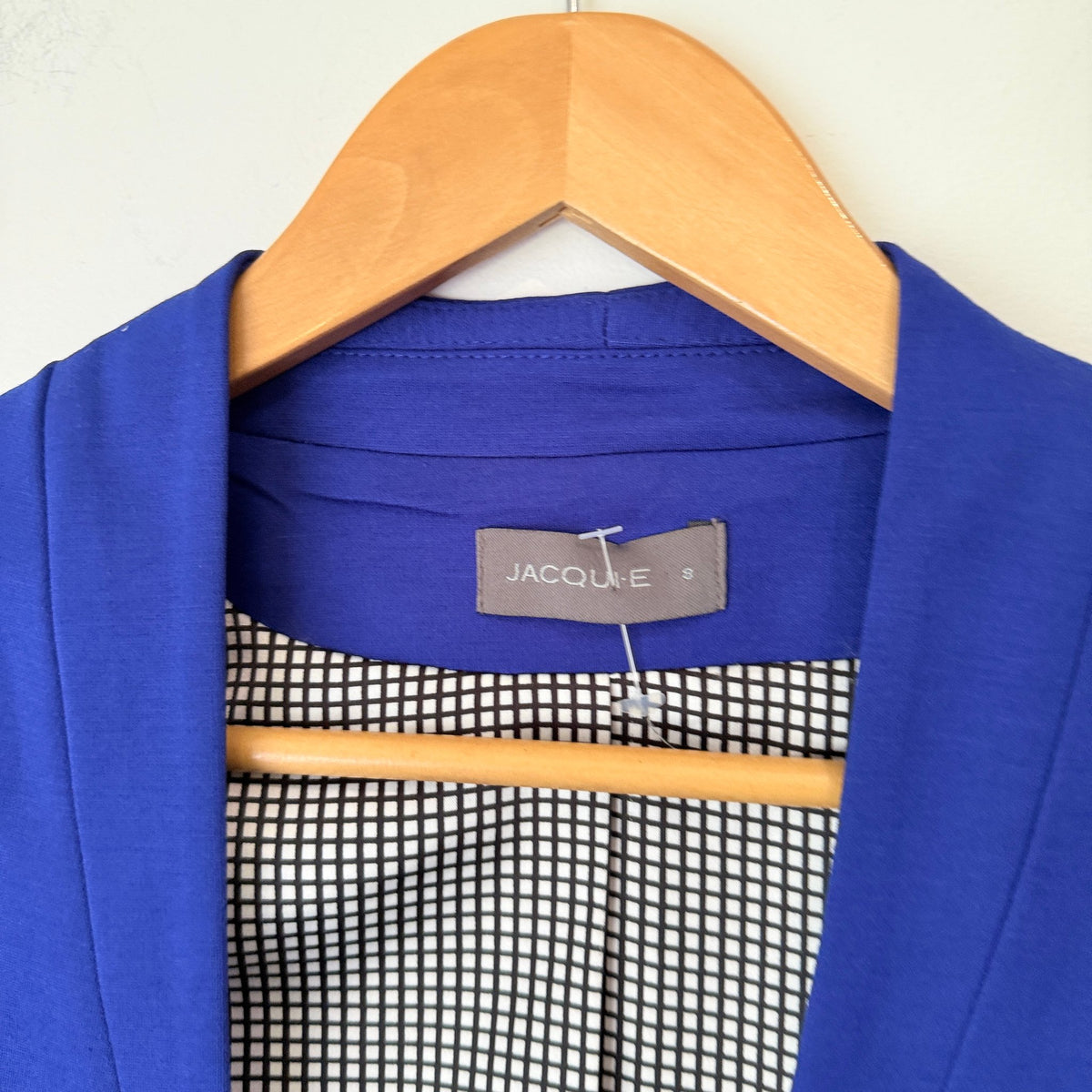 Jacqui E Size S Collarless Cropped Blazer