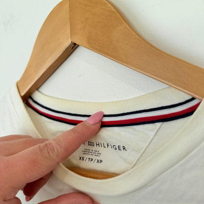 Tommy Hilfiger Size XS Logo Crew Neck Tee