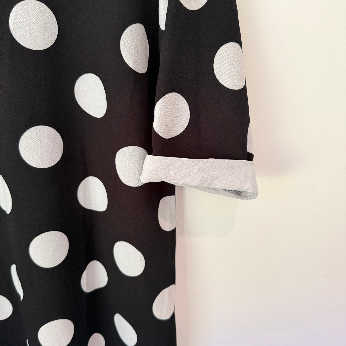 Brand Unknown Size U/Arm to U/Arm 57cm Spot Print Sheer Back Tunic Dress