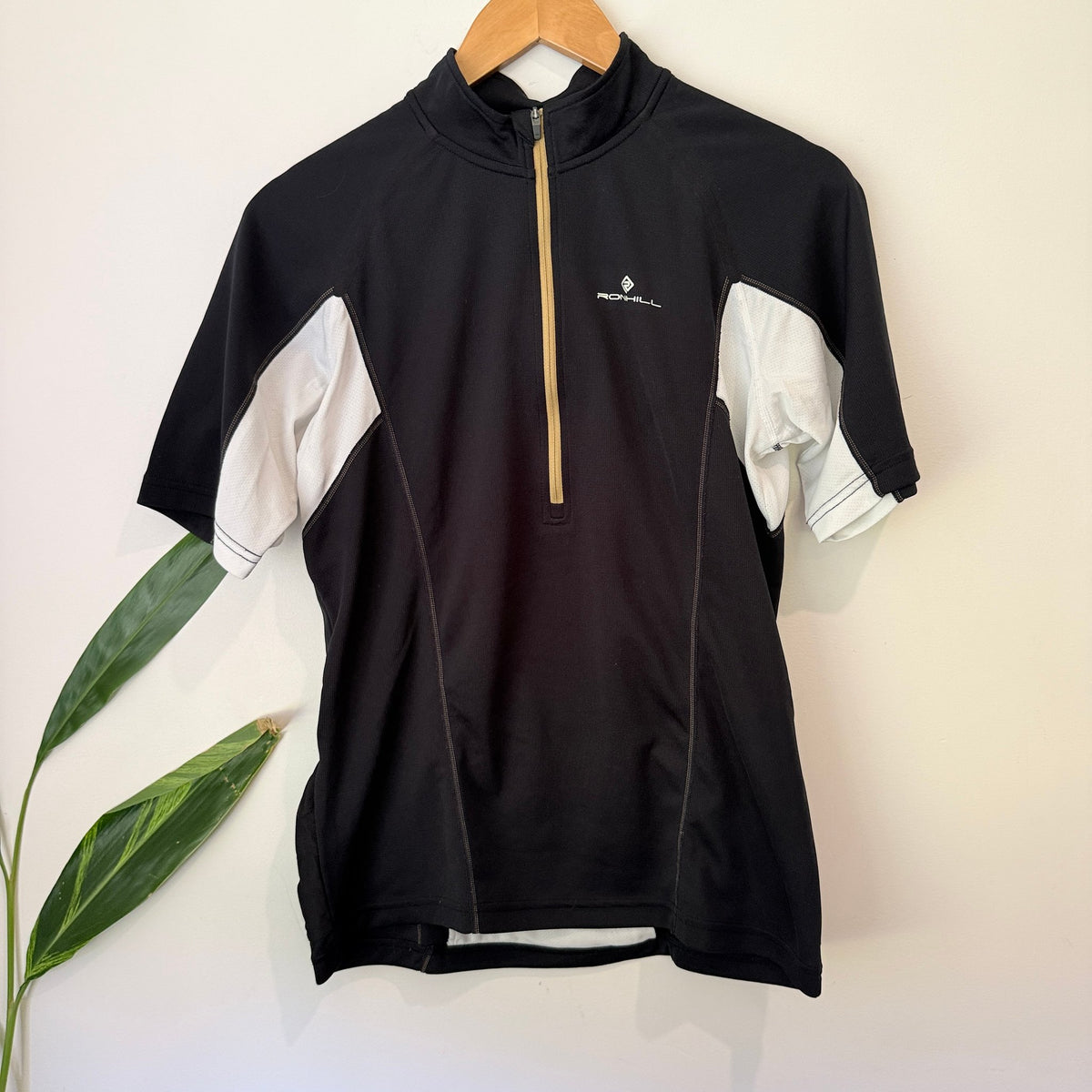 Ronhill Size S Half Zip Cycling Jersey