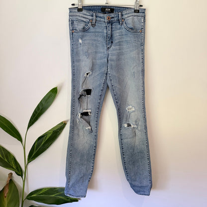 Neuw Size 8 | Waist 70cm Distressed Skinny Jeans