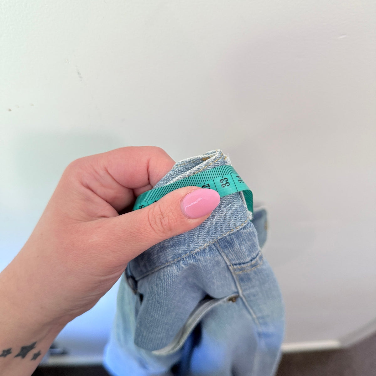 Shekou Size Waist 66cm High Waist Wide Leg Jeans
