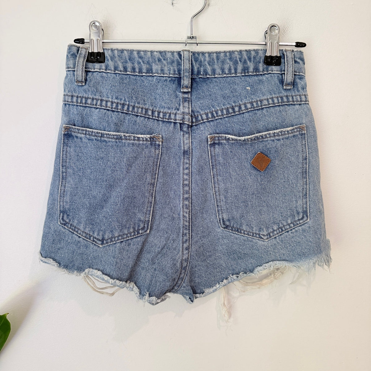 Abrand Size 6 High Relaxed Distressed Denim Shorts