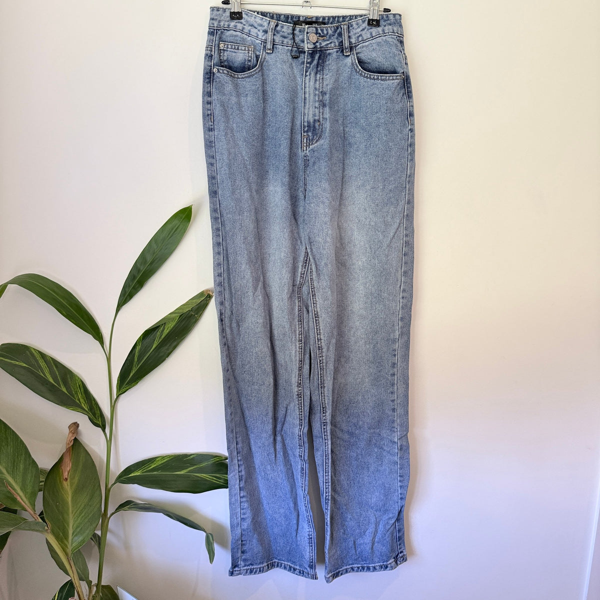 Missguided Size 10 | Waist 70cm Straight Leg Jeans
