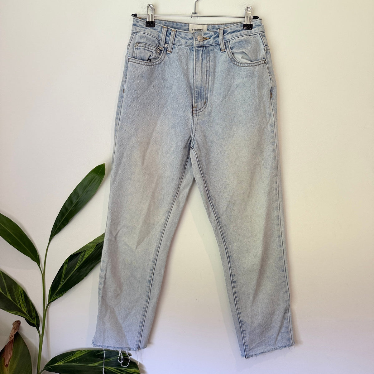 Insight Size 24 | Waist 66cm Callee Straight Leg Jeans