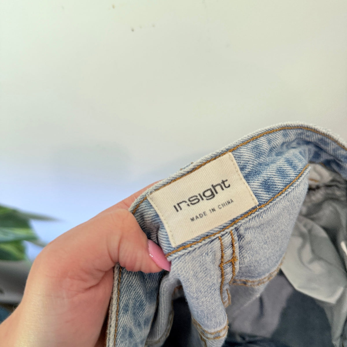Insight Size 24 | Waist 66cm Callee Straight Leg Jeans