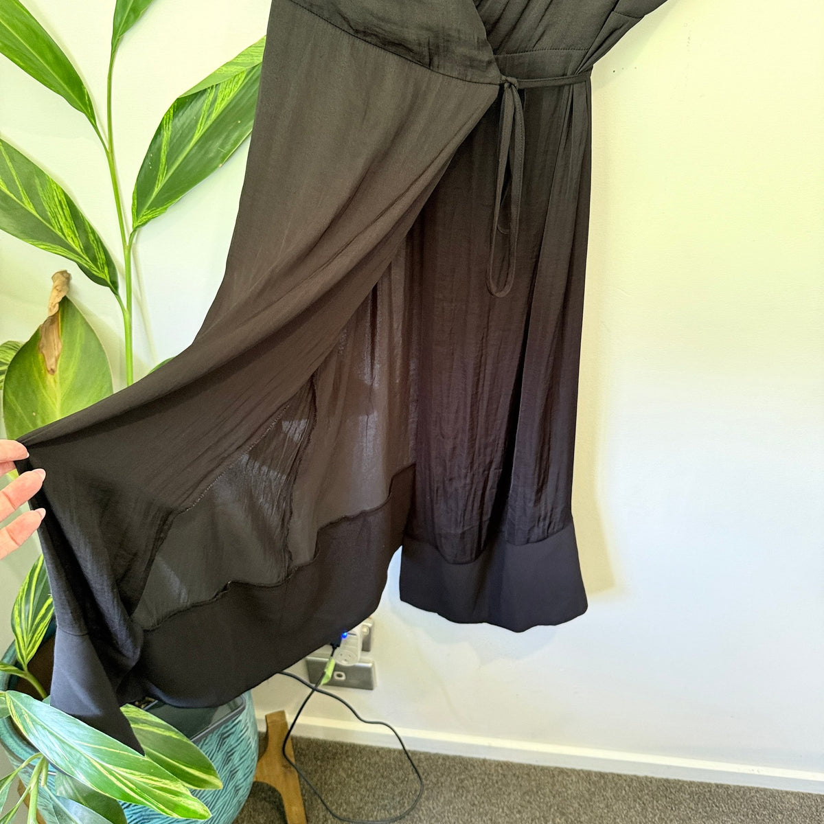 Glassons Size 10 Wrap Tie Waist Midi Dress
