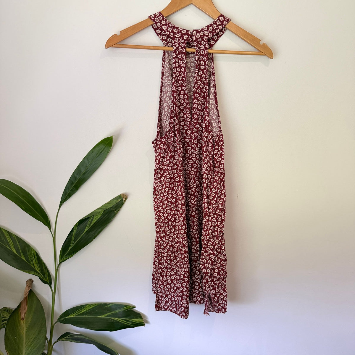 Cope Size M Floral Print Halter Neck Dress