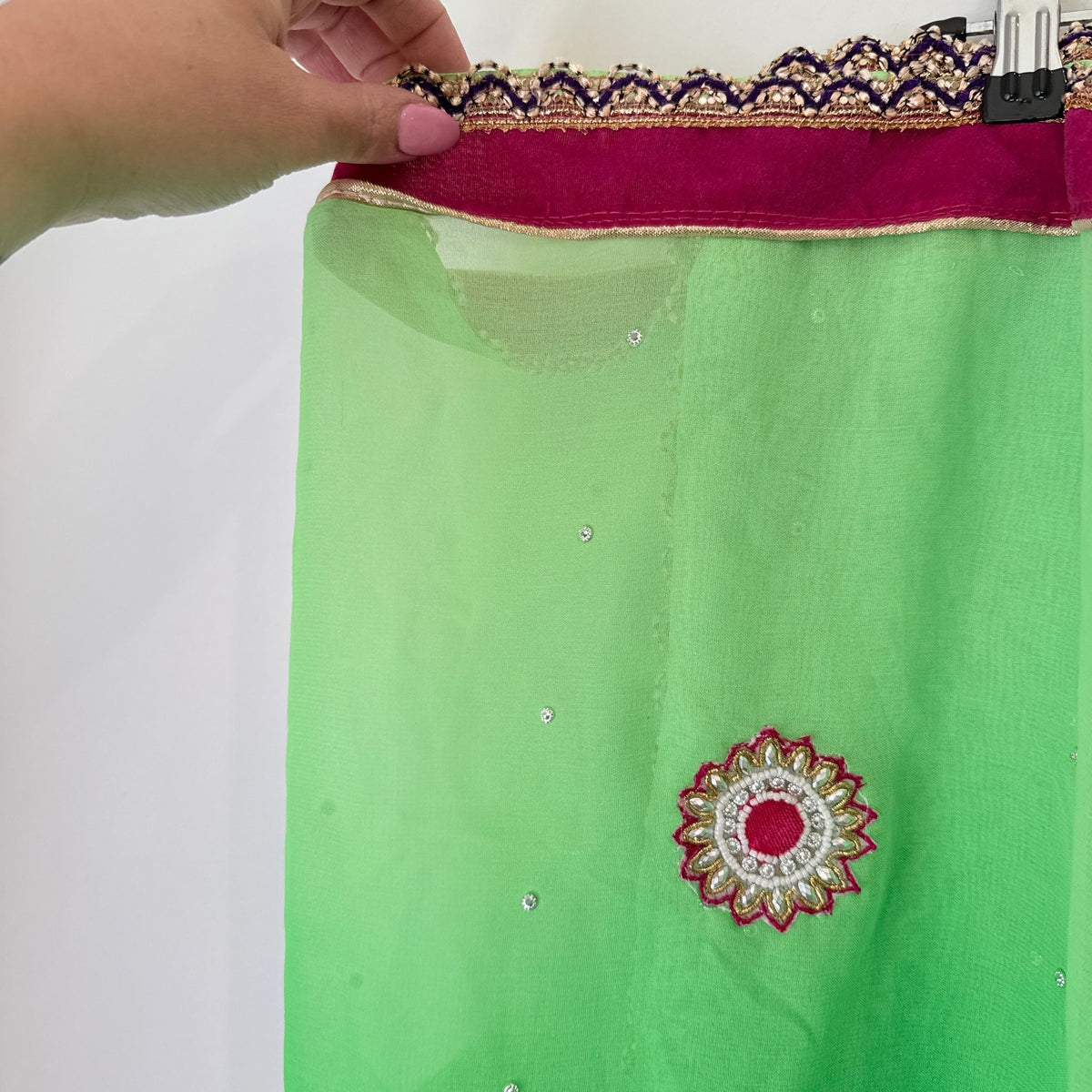Brand Unknown Ombre Embroidered Chiffon Saree