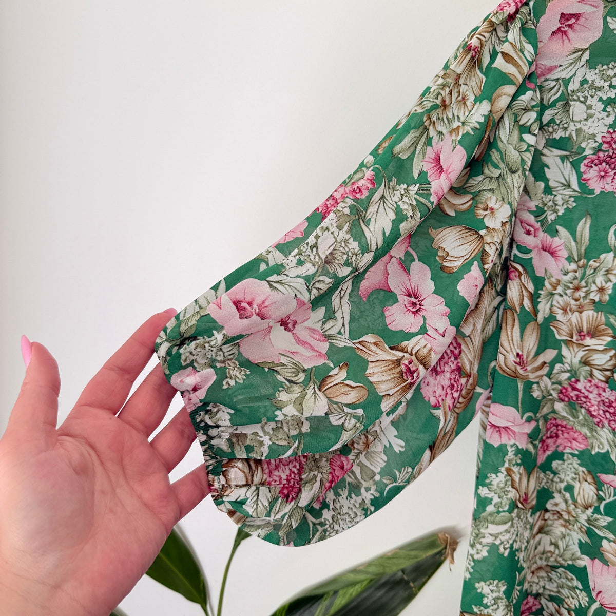 Mirrou Size 14 Floral Print Puff Sleeve Blouse