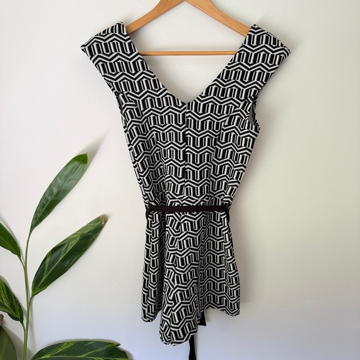 Miss Selfridge Size 8 Geometric Jacquard Belted Playsuit – photo 5