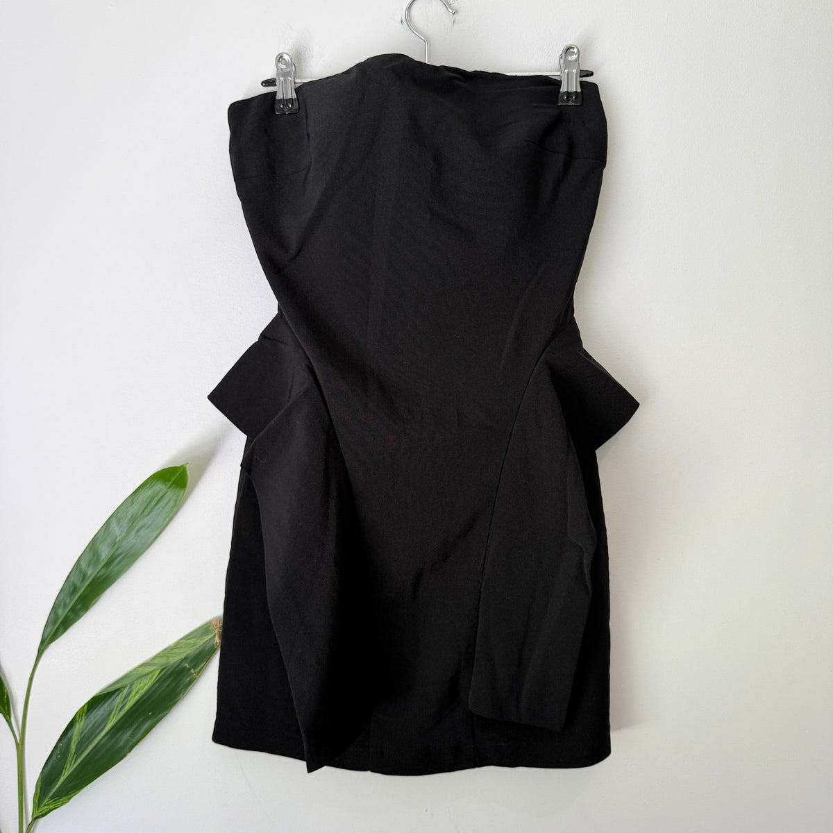 Mandee Size L Strapless Peplum Mini Dress