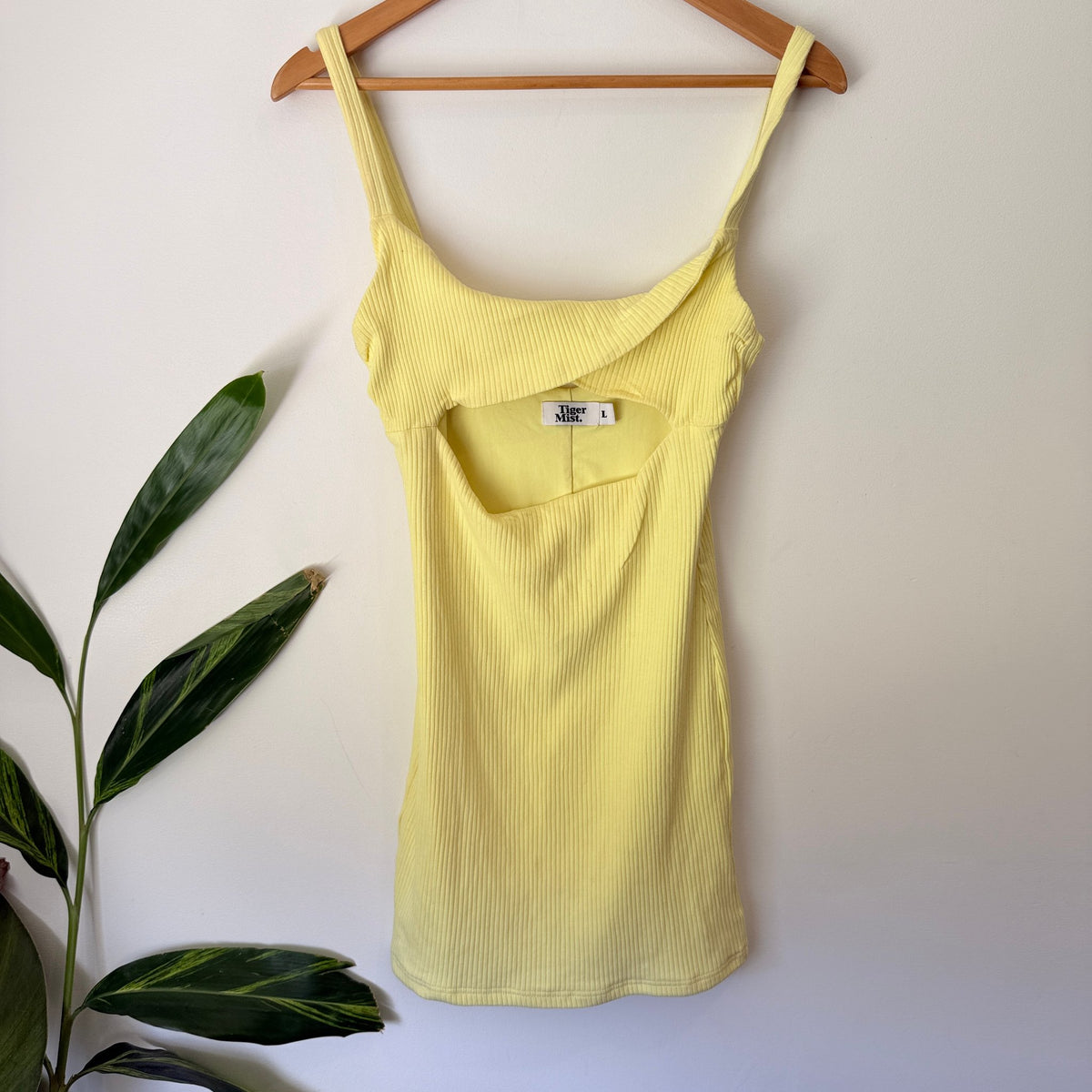 Tiger Mist Size L Rib Knit Cut Out Mini Dress