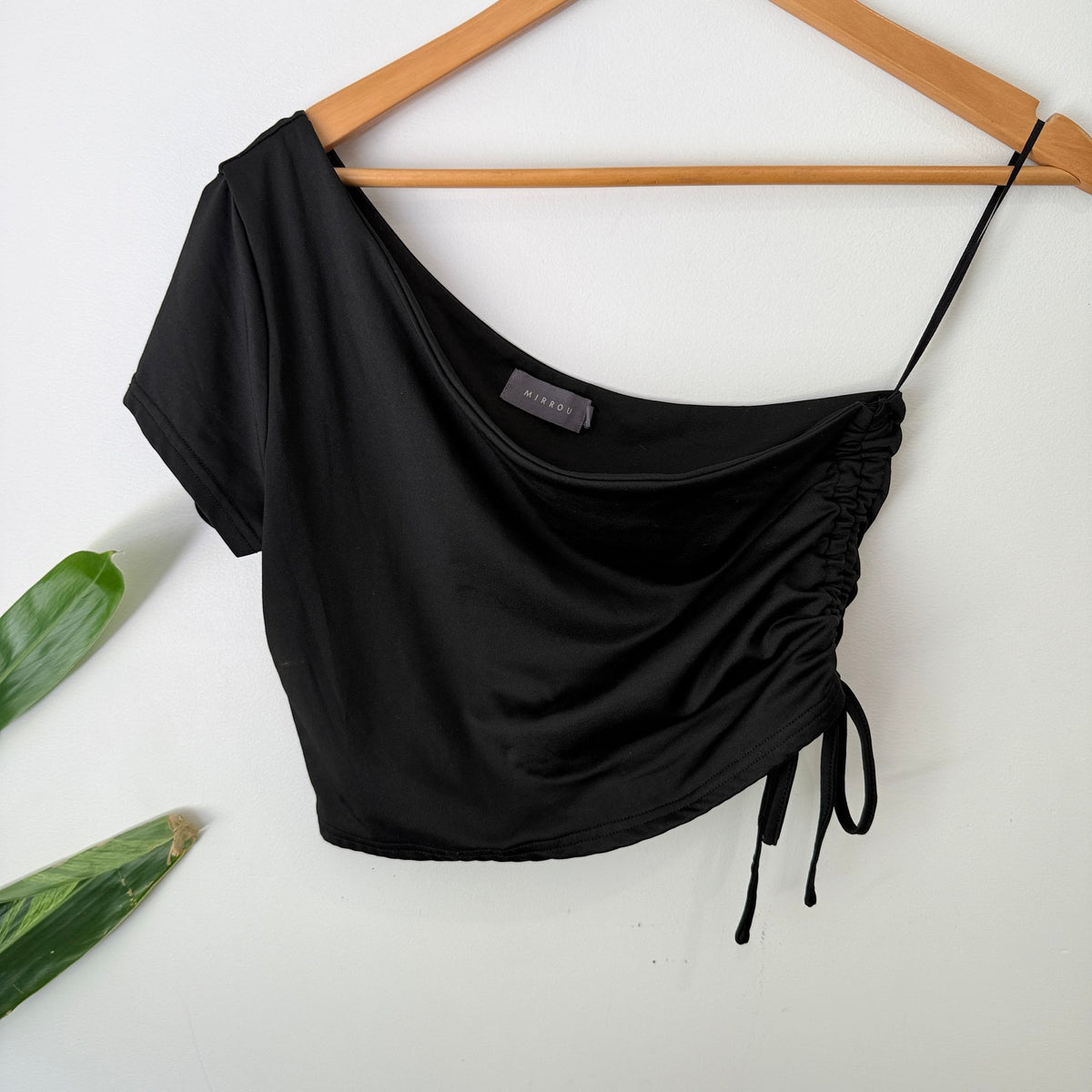 Mirrou Size XL One Shoulder Ruched Side Crop Top