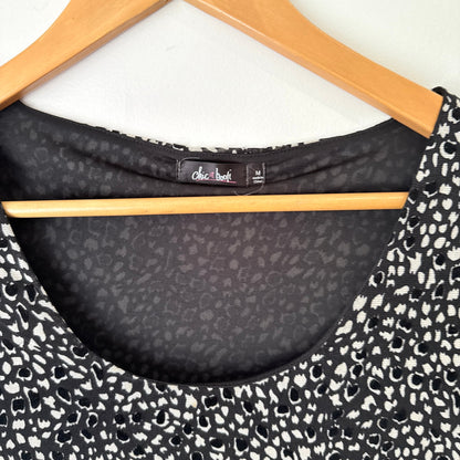 Chic a Booti Size M Speckled Dress