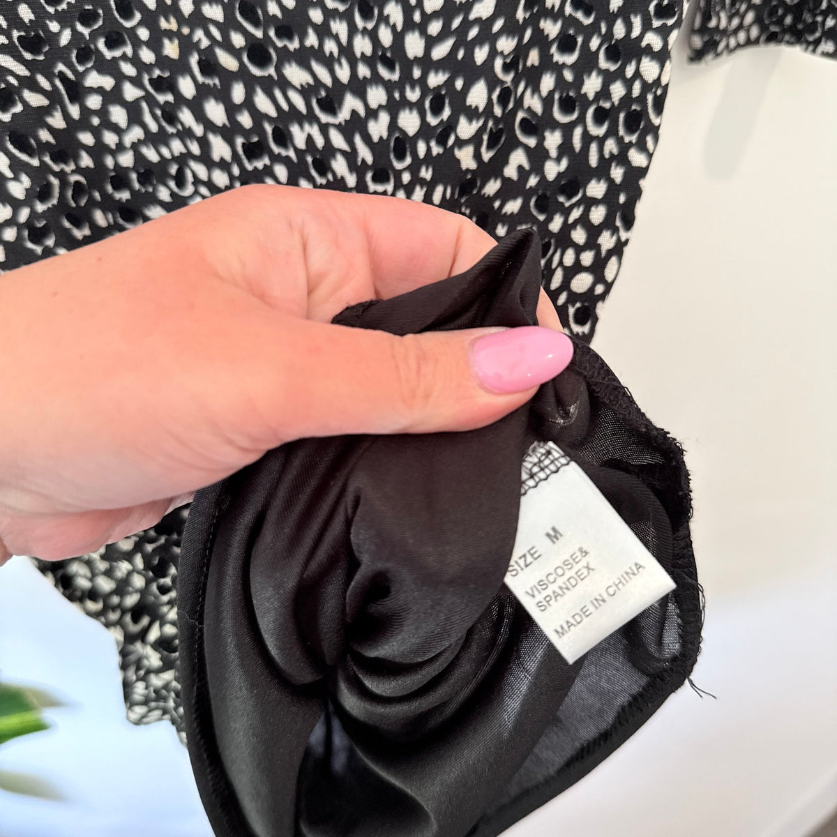 Chic a Booti Size M Speckled Dress