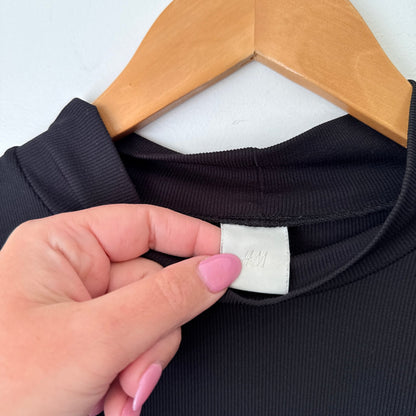 H&M Size XL Ribbed Mock Neck Long Sleeve Top – photo 2