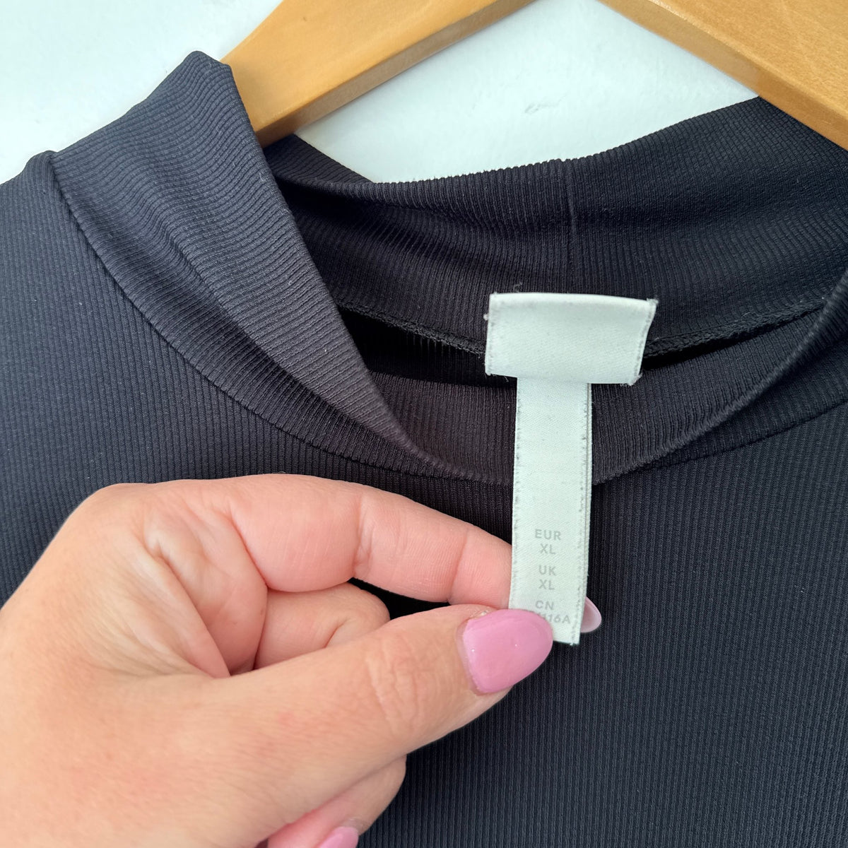 H&M Size XL Ribbed Mock Neck Long Sleeve Top – photo 3