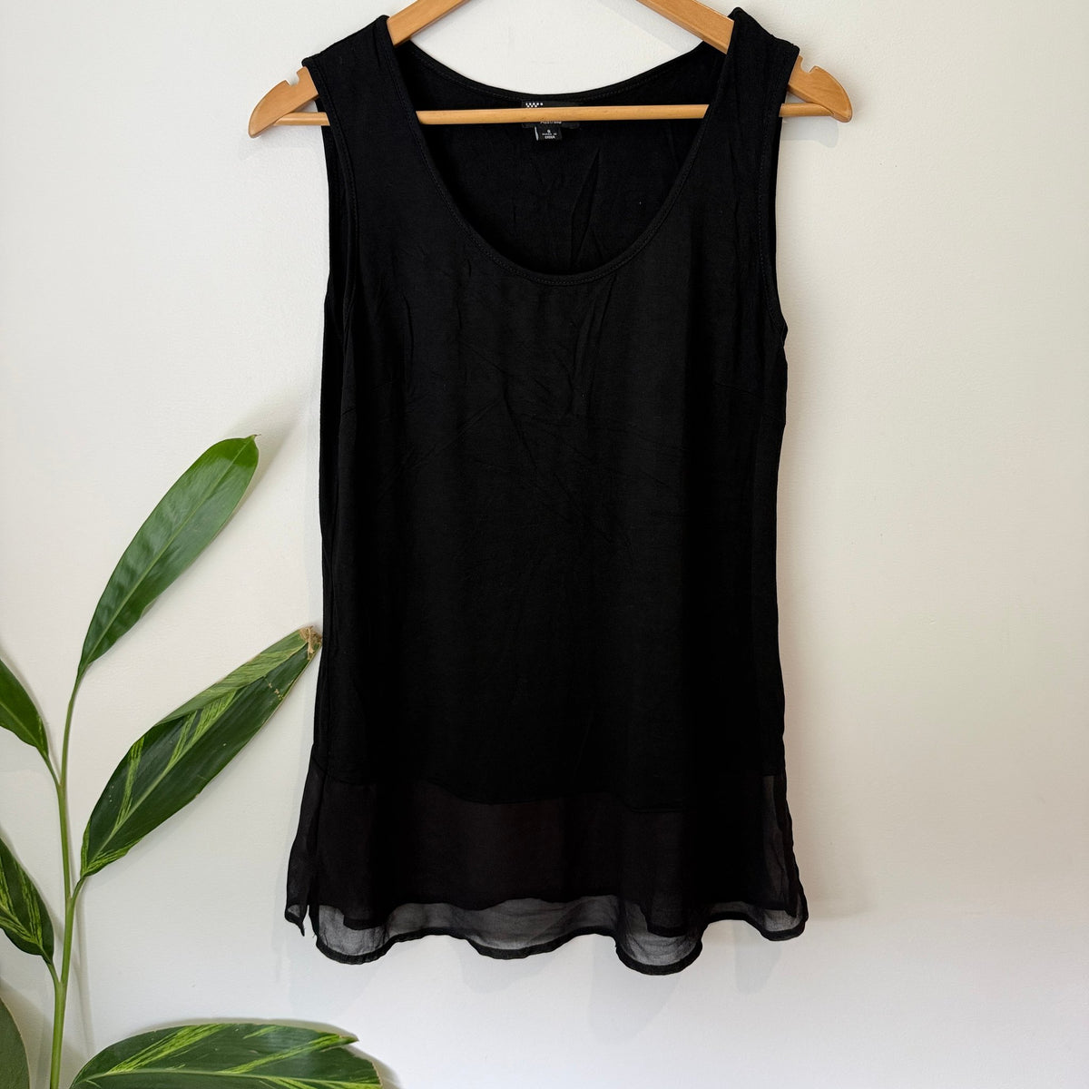 Threadz Size S Chiffon Hem Sleeveless Tunic Top