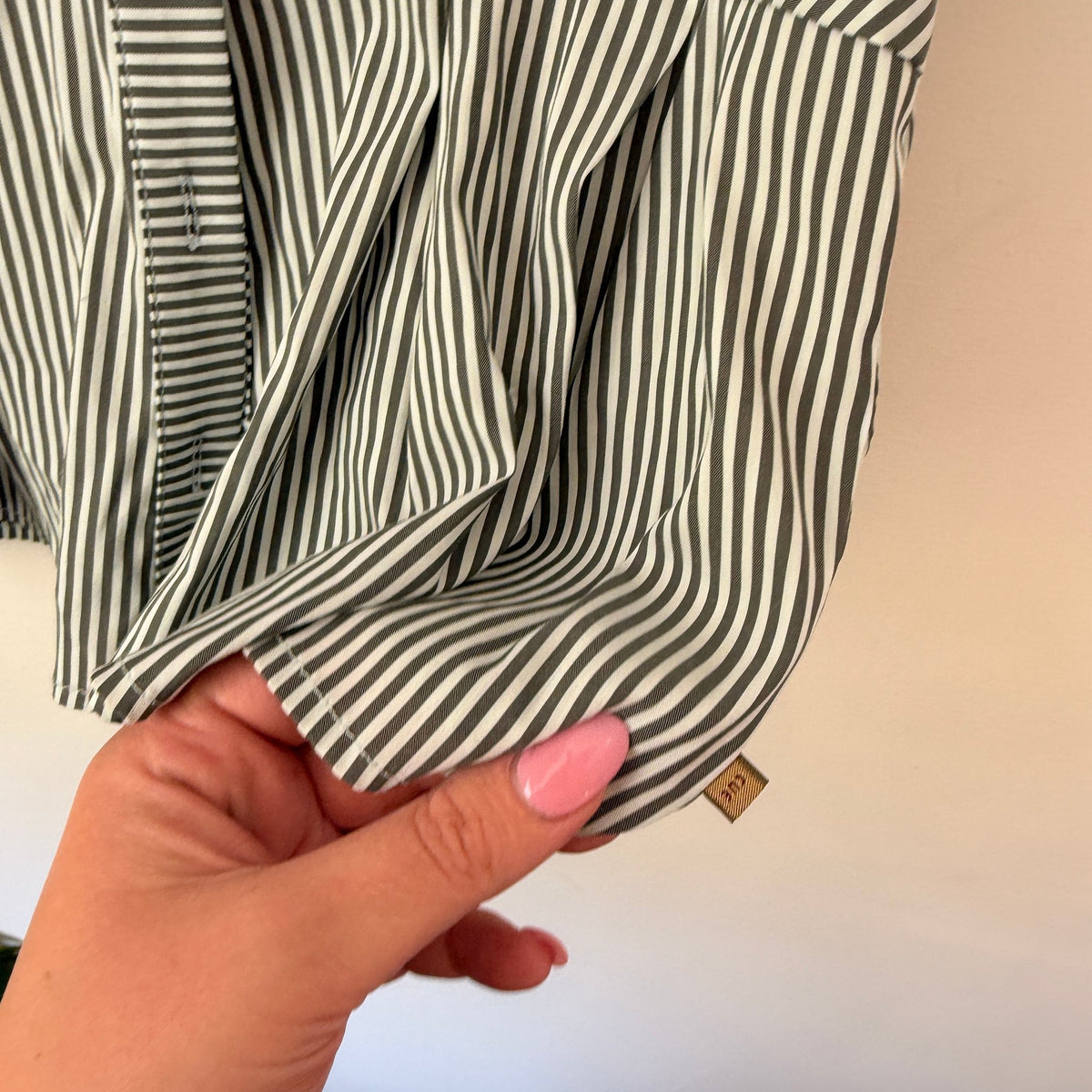 Cue Size 6 Stripe Peplum Short Sleeve Shirt