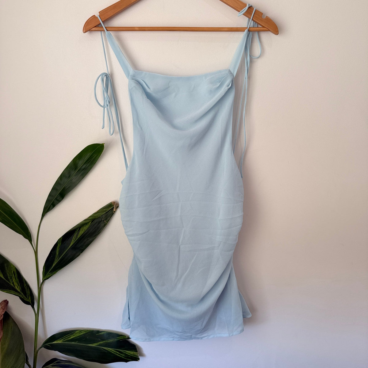 Calli Size 14 Cowl Neck Tie Strap Ruched Mini Dress