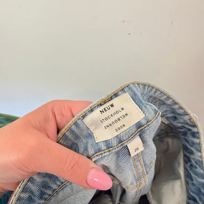 Neuw Size 26 | Waist 68cm High Rise Straight Leg Jeans