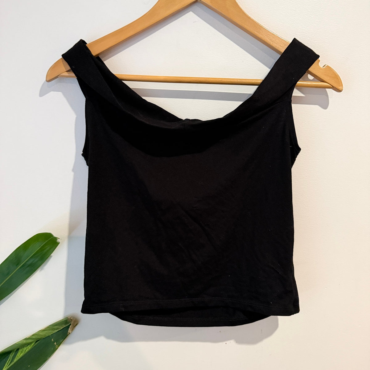 Reformation Size M Twist Front Sleeveless Top – photo 4