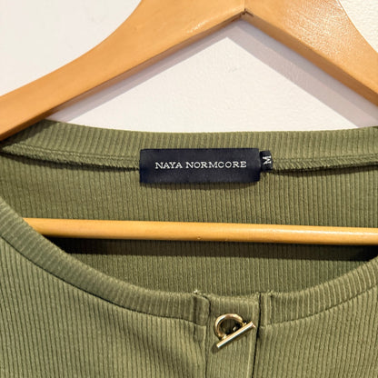 Naya Normcore Size M Ribbed Toggle Front Crop Top – photo 2