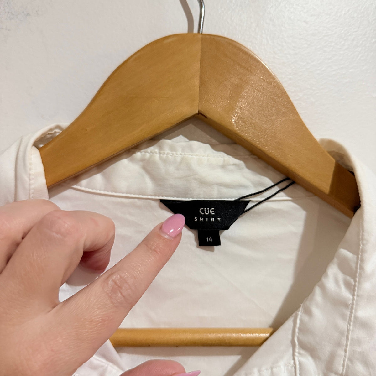 Cue Size 14 Cropped Long Sleeve Button Up Shirt – photo 2